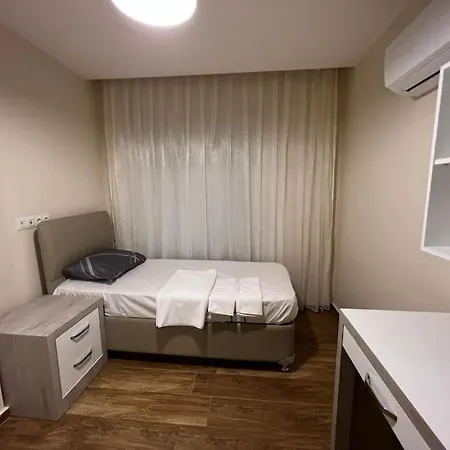 Merkezi, Sik, Denize 3 Km Kueltuer Kafeler Cad. 2 Dk '13' Antalya
