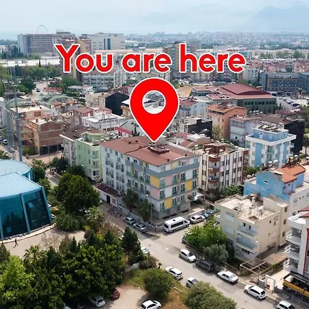 Merkezi, şık, Denize 3 Km Kültür Kafeler Cad. 2 Dk '13' Apartamento Antalya