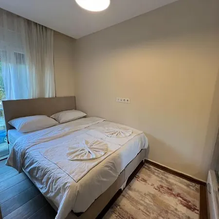 Merkezi, Sik, Denize 3 Km Kueltuer Kafeler Cad. 2 Dk '13' 公寓 *