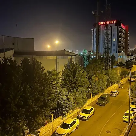 Merkezi, şık, Denize 3 Km Kültür Kafeler Cad. 2 Dk '13' * Antalya